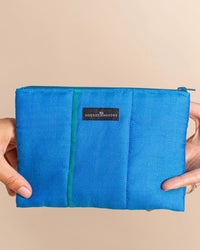 Pochette doudoune en soie laine vert bleu